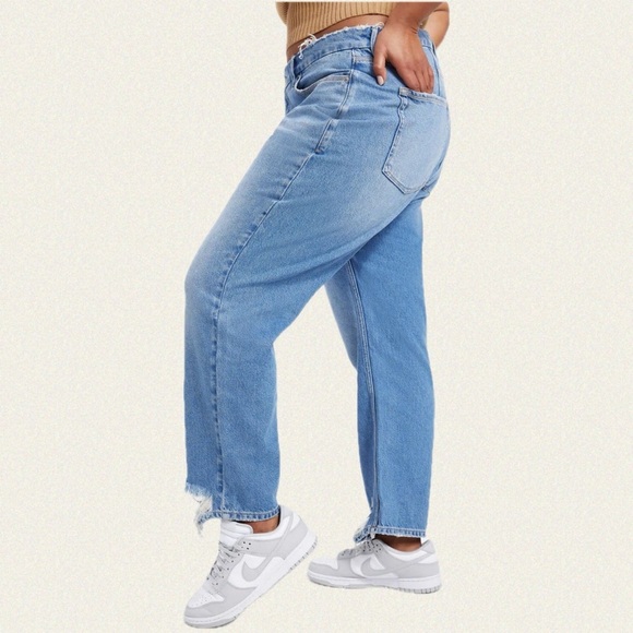 Good American Good '90s Duster Jean - Picture 8 of 14